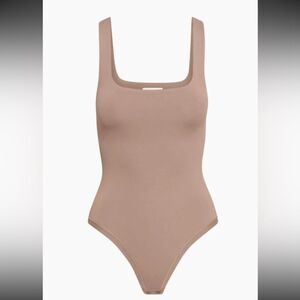ARITZIA BABATON ORIGINAL CONTOUR SQUARENECK BODYSUIT BROWN- XS